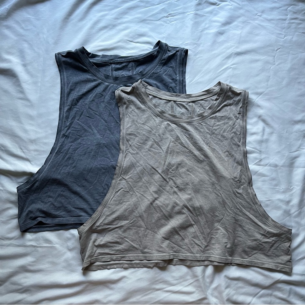 🍋 Lululemon Cropped Muscle Tanks